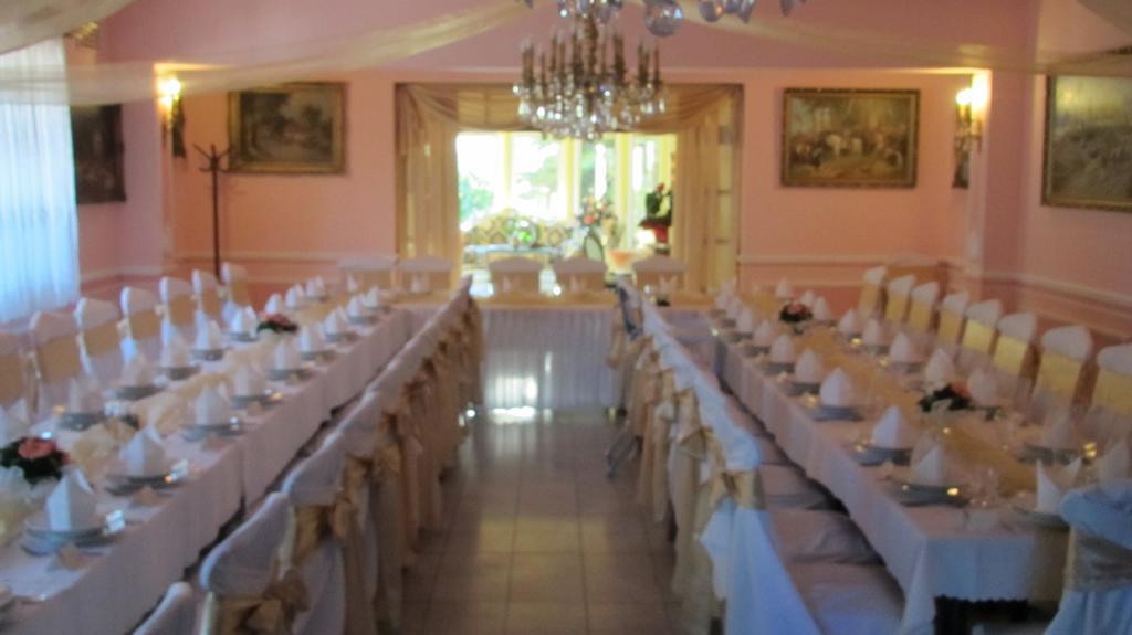 Hotel Panorama Mosonmagyaróvár Eksteriør billede
