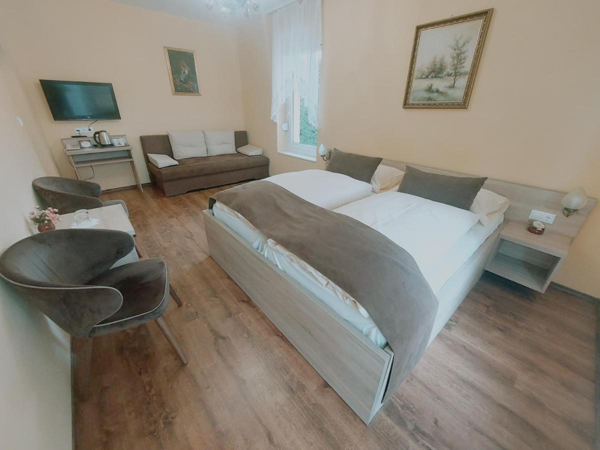 Hotel Panorama Mosonmagyaróvár Eksteriør billede